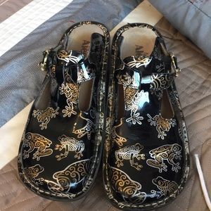 Alegria Clogs Black with Designs